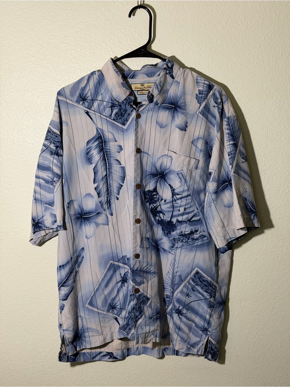 Tommy Bahama Shirt Men Large Blue Silk Floral Postcard Vintage Fit Short Sleeve